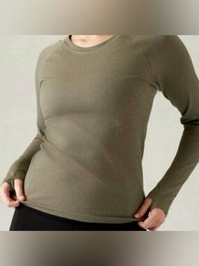 Athleta Power of She Momentum Seamless Top size M NWT